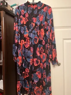 Discount Ivana Helsinki Nordic by pitkä trikoomekko, koko L