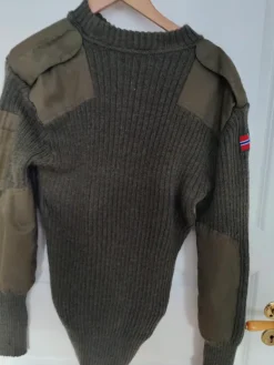 Best Norjan armeijan villapaita