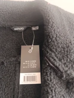 Online Nowa Kamizelka ramoneska krótka ocieplana