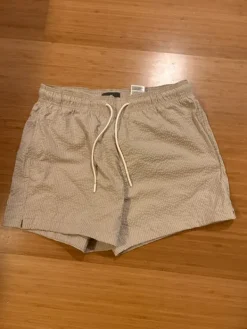 Online H&M Nye badeshorts fra