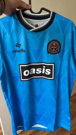 Clearance Football Oasis Gallagher brothers Bohemians live 25 shirt