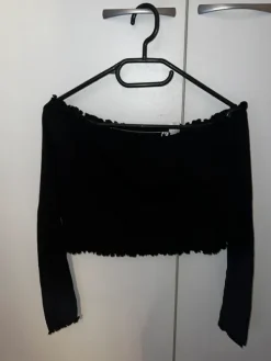 Clearance H&M Divided Off-shoulder paita