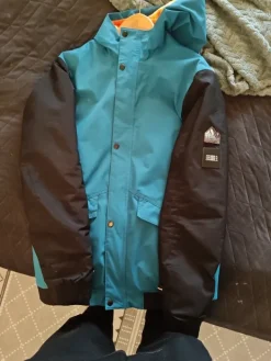 Online O'Neill takki