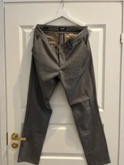 Online ONLY & SONS siistit housut W33 L32