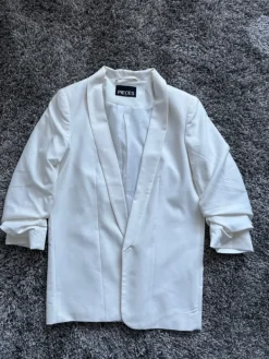 Online Pieces bleiseri