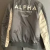 Sale Alpha Industries Pilottitakki,
