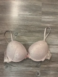 Best New Yorker Pinkit timantti pitsi rintaliivit 85B