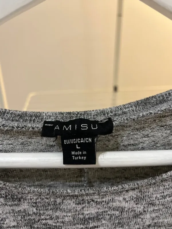 Sale Amisu Pitkähihainen avonaisilla olkapäillä