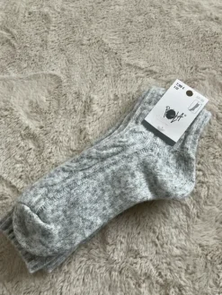 Online Pitkät villasukat 37-39