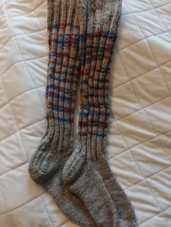 New Pitkät villasukat 38