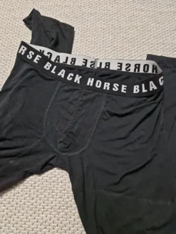 Sale Black Horse Poikien/miesten pitkät kalsarit