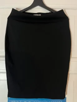 New Yorker Polvipituinen hame