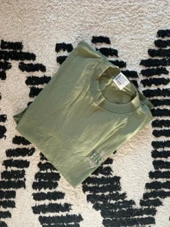 Best Vintage Print tee FROG