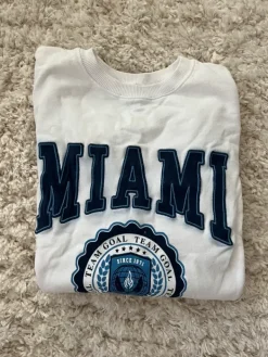 Discount Pull & Bear Pull&Bear collegepaita