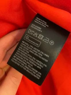 New H&M Punainen bleiseri