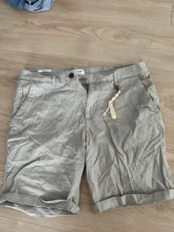 Hot Jack & Jones Puuvilla/pellava shortsit