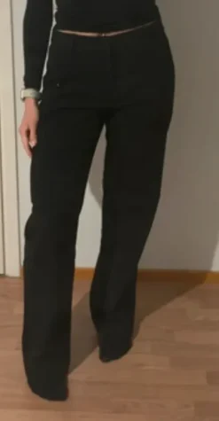 Outlet Gina Tricot Puvunhousut