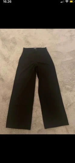 Online Pull & Bear Puvunhousut