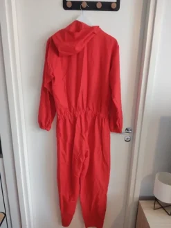 Discount punanaamio Rahapaja / La casa de papel / Money heist asu, haalari ja naamio