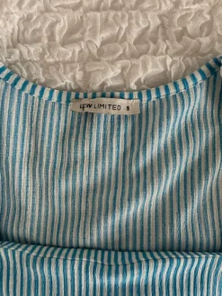 Outlet LCW Raidallinen mekko