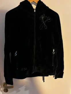 Online raiski Velour puku