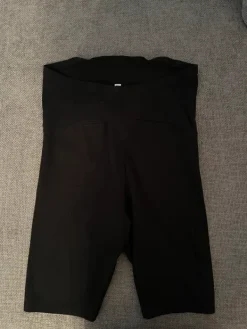 Sale H&M Raskaus shortsit