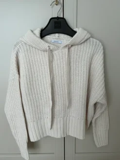 Hot Reserved beige/luonnonvalkoinen neule