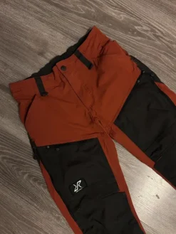 Best RevolutionRace housut S/48