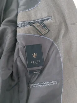 Sale Riley Stanton puvuntakki 54 ja housut 56