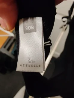 Actuelle Rintaliivit