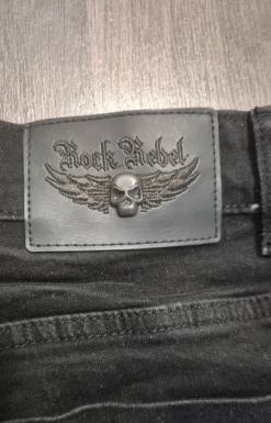 Sale Rock Rebel farkut