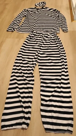 Outlet No Label Rosvoasut 2kpl