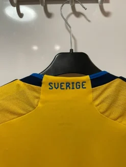 Clearance adidas Ruotsi 2022 Pelipaita / Sweden Home Shirt / Sverige Fotbollströja