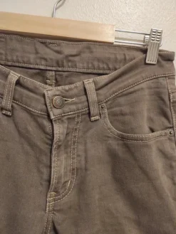 Mario melileo & co Ruskeat farkut