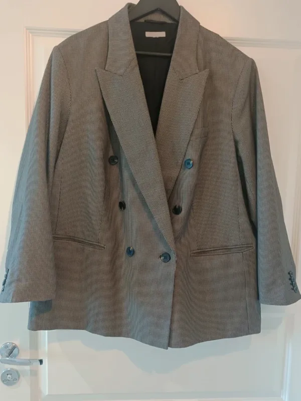 Online Ruudullinen jakku