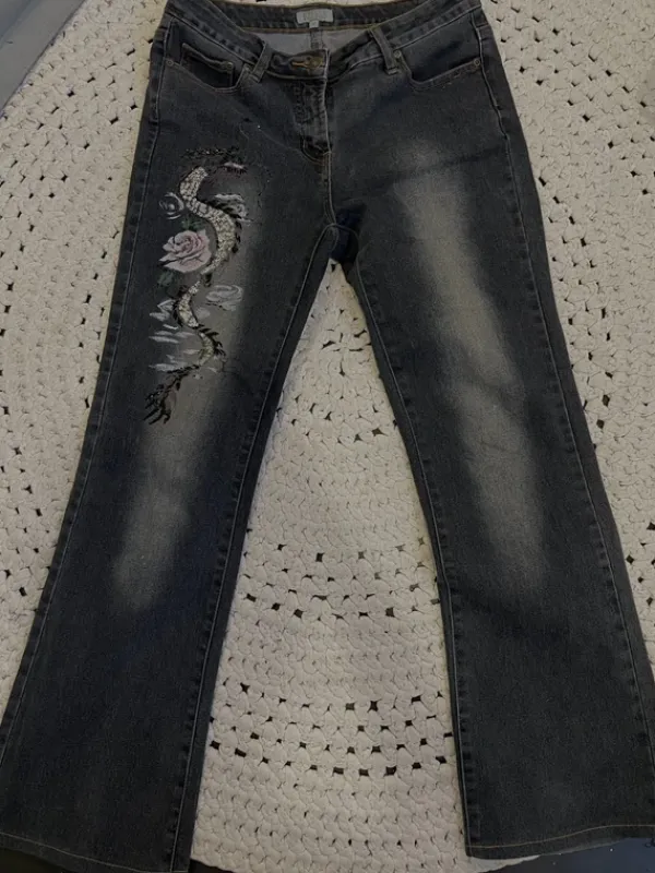Sale ei tiedossa 2000s vintage jeans