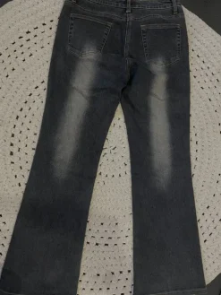 Sale ei tiedossa 2000s vintage jeans