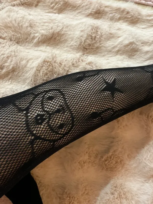 Online CROPP sanrio tights