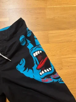 New Santa Cruz shortsit