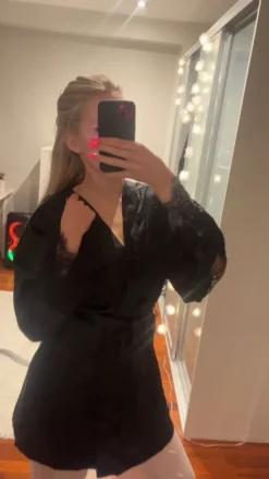 Outlet New Yorker satiini aamutakki