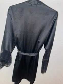 New Satiini aamutakki