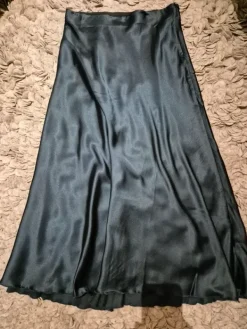 New The black label collection Satiinihame