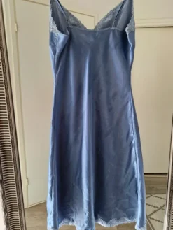 Sale H&M Satiiniyöpaita