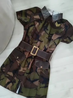 Outlet Sexy sotilas - asu