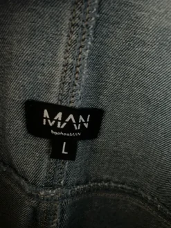 Online BoohooMAN Shortsit