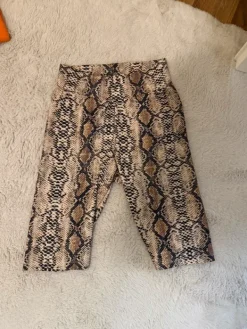 Outlet Noisy May Shortsit