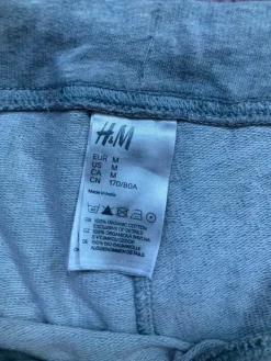 Online H&M shortsit