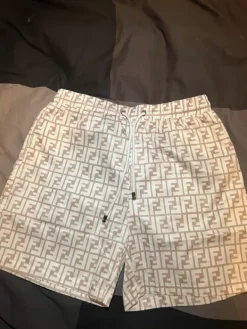 Online Fendi Shortsit