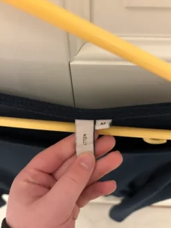 Sale sininen pitkähihanen