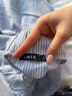 Hot LMTD sinivalkoiset yöhousut